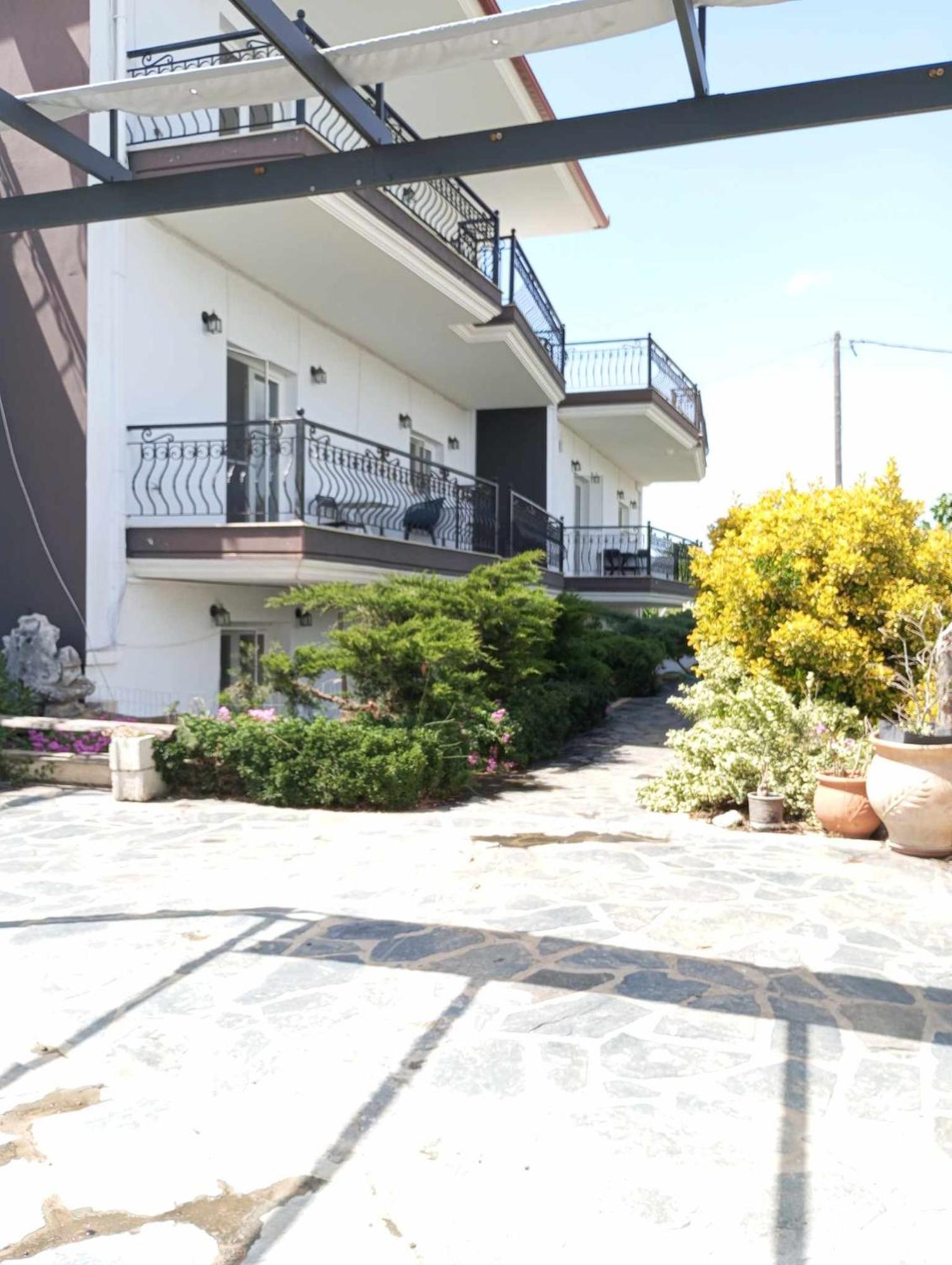Villa Camellia Врасна Екстериор снимка