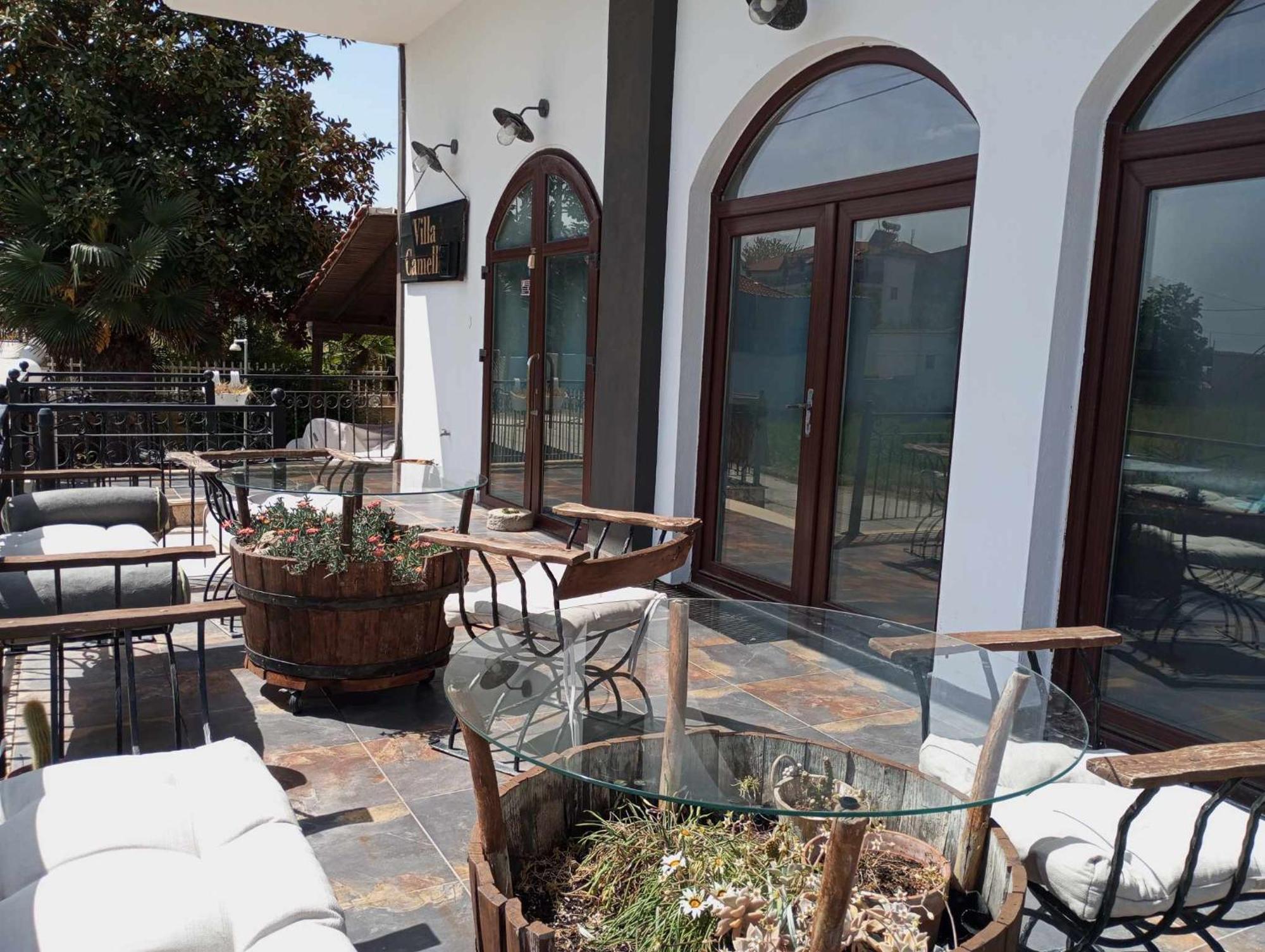 Villa Camellia Врасна Екстериор снимка