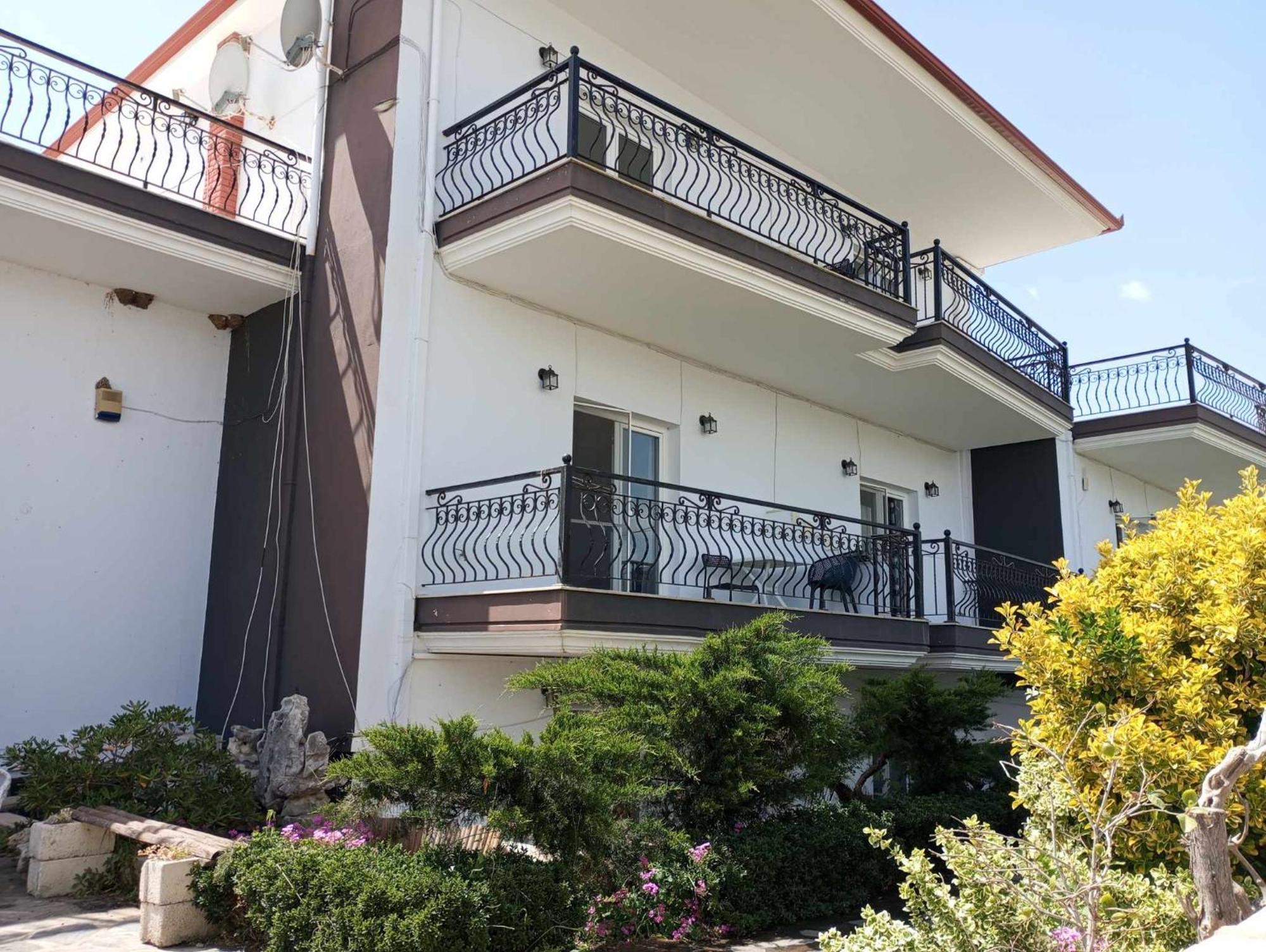 Villa Camellia Врасна Екстериор снимка