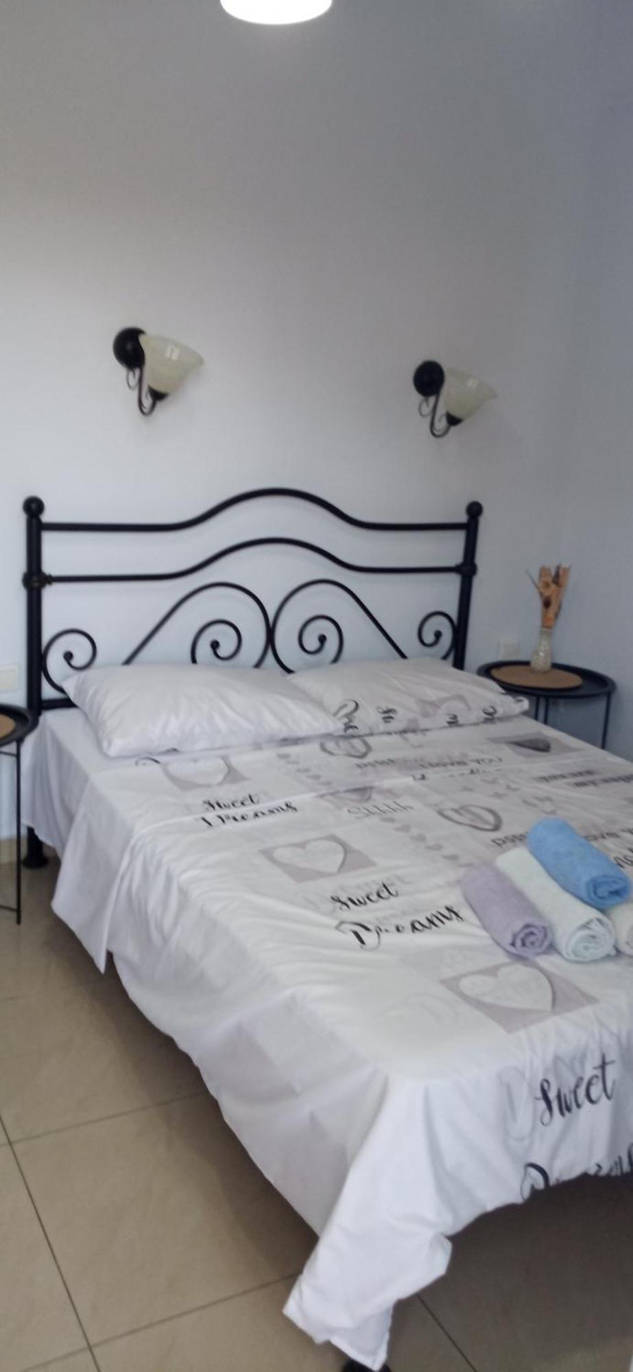 Villa Camellia Врасна Екстериор снимка